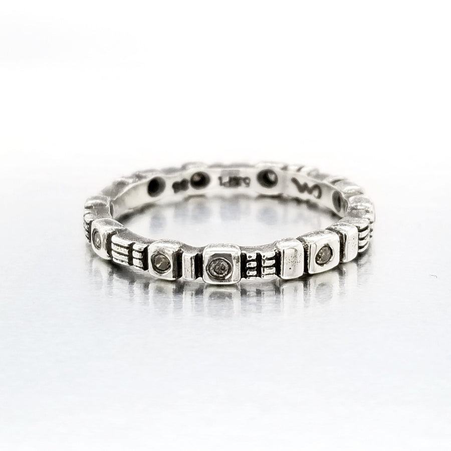 2.5mm with diamonds