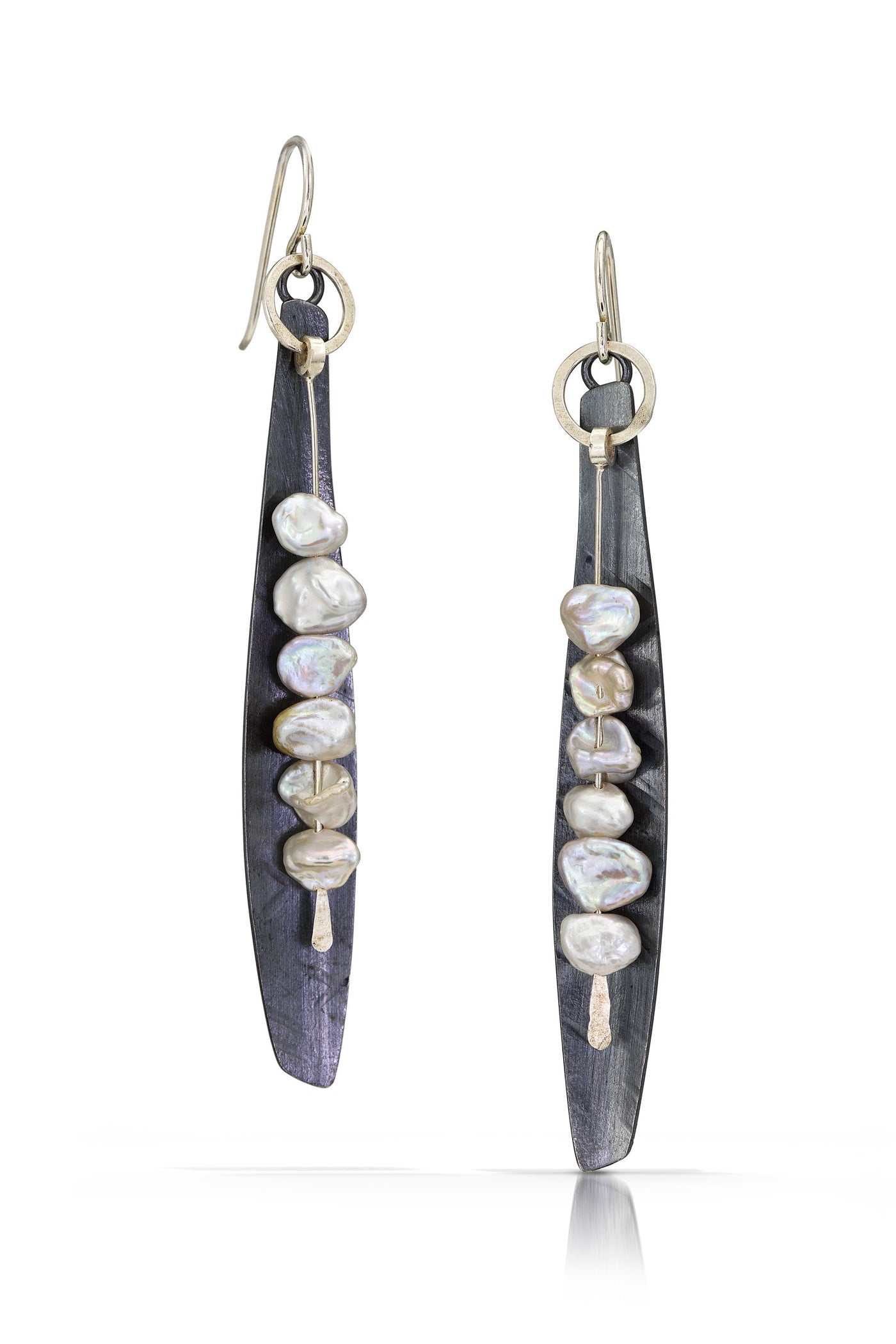 Long Pearl Lure Earrings