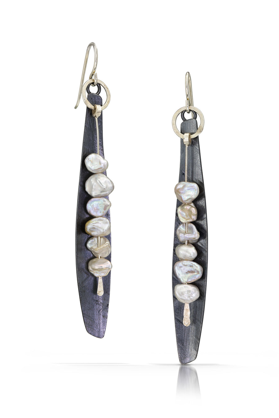 Long Pearl Lure Earrings