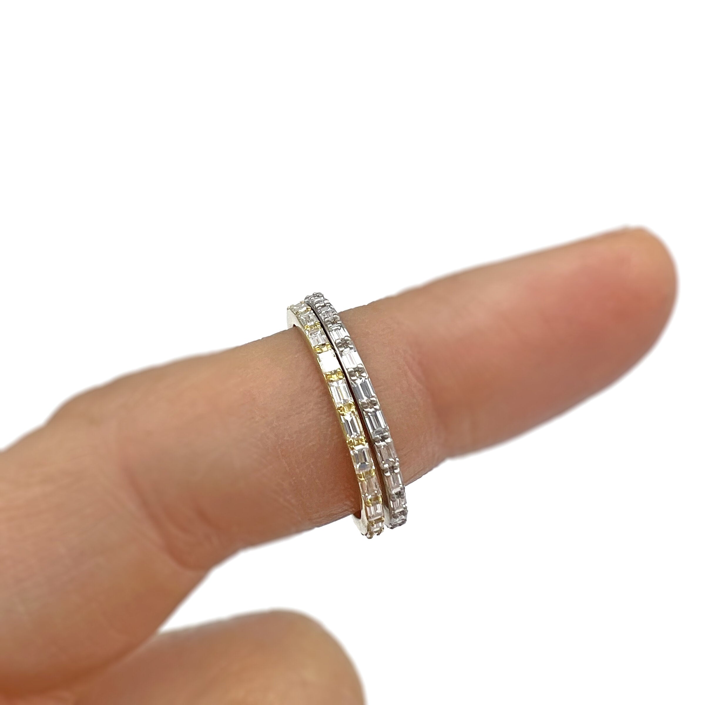 18k Recycled Yellow Gold, on the left