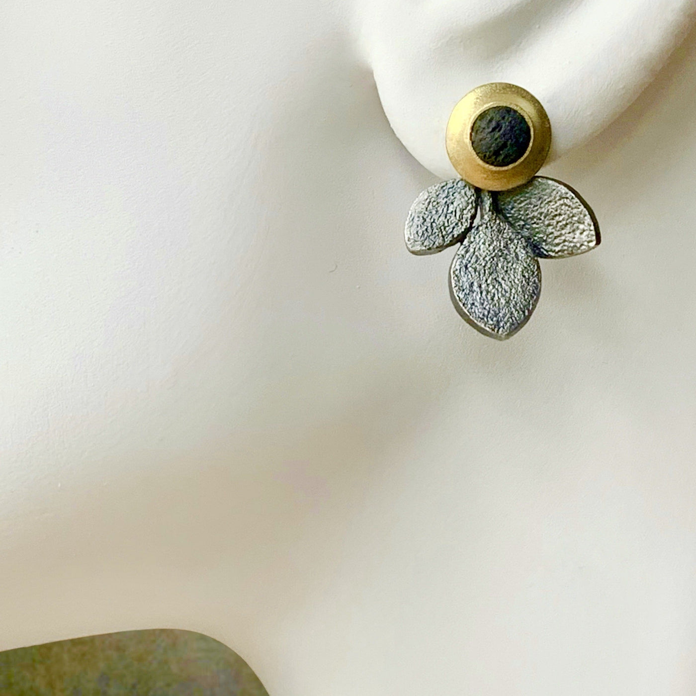 Hazuki Earrings