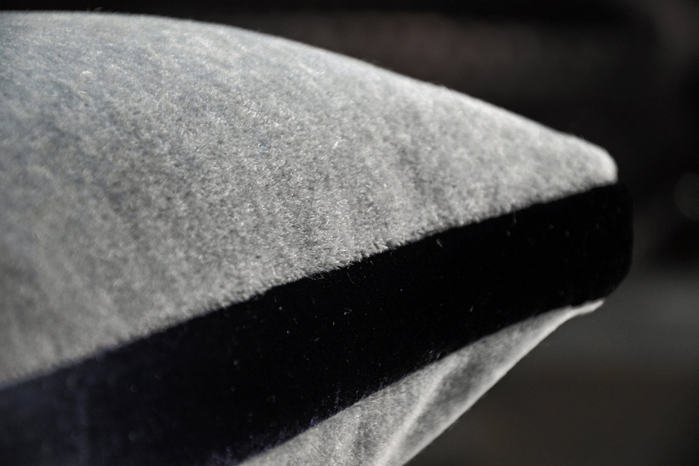 Silver/Black