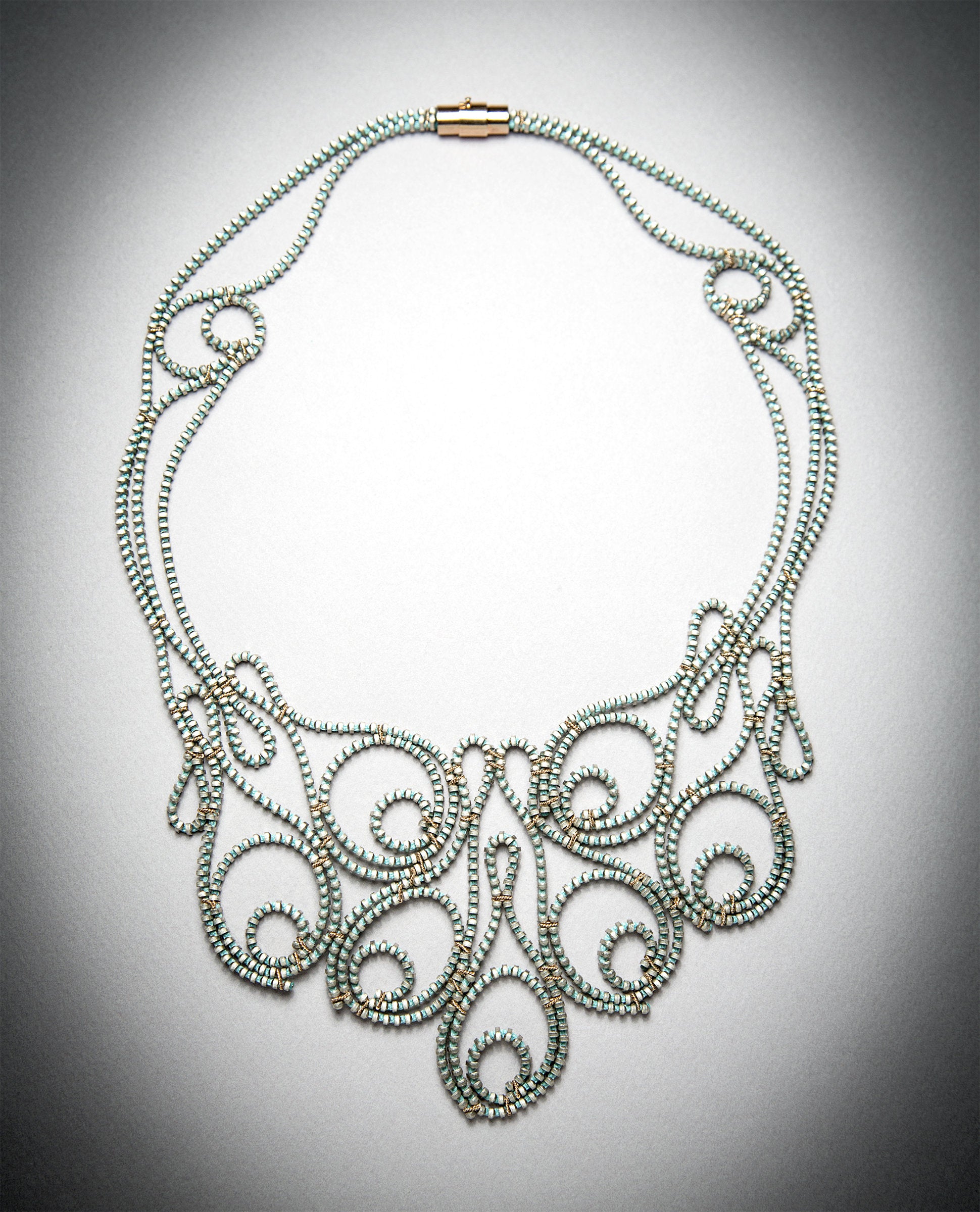 Lace Tiara Zipper Necklace II