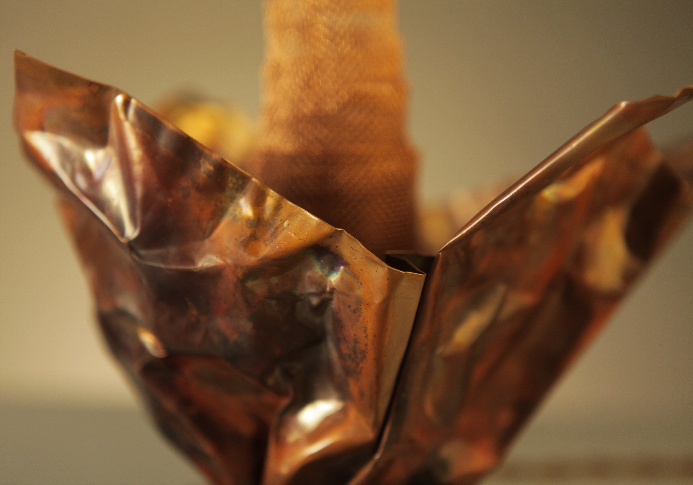 Crushed Foil Flower Lamp