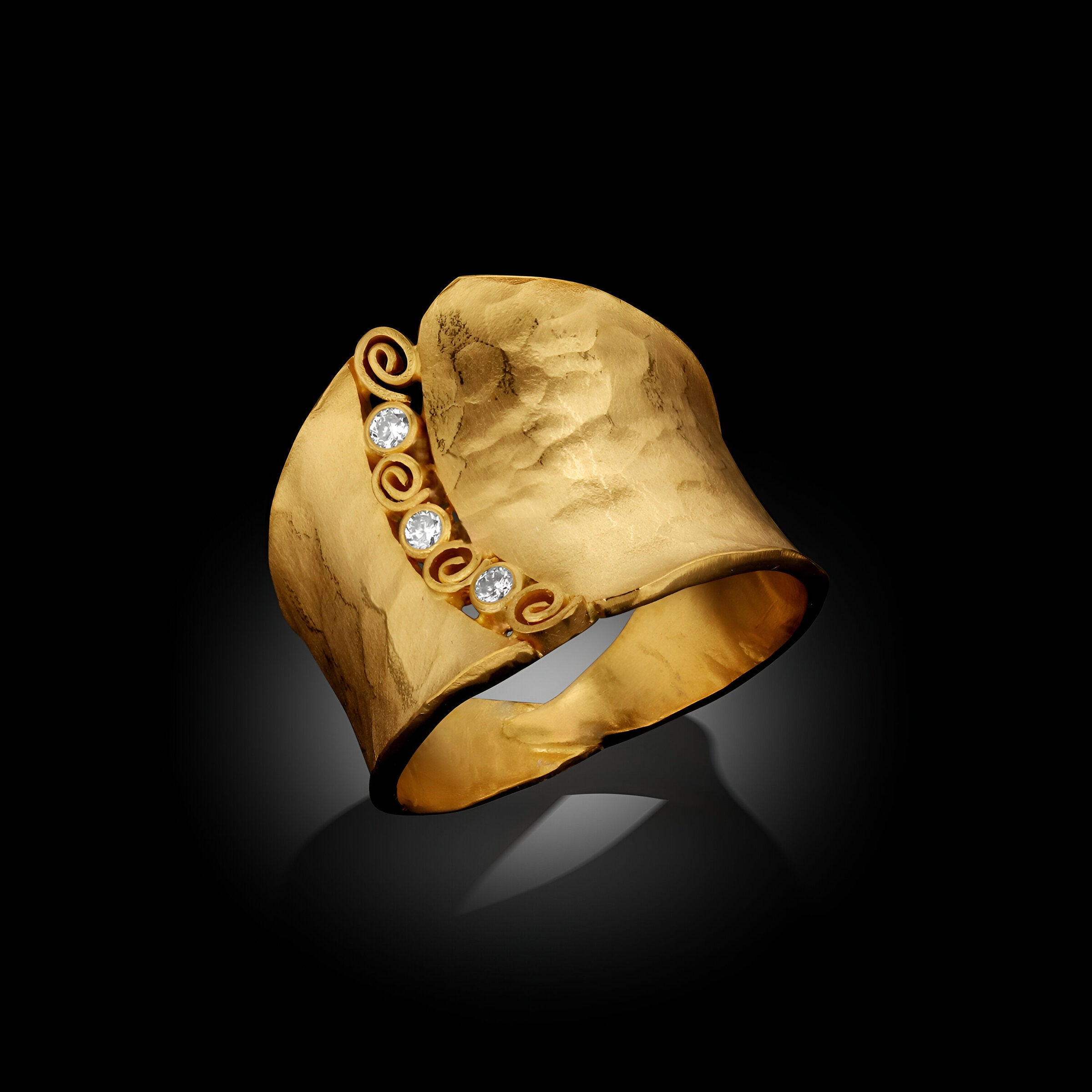 Swirl Line Ring