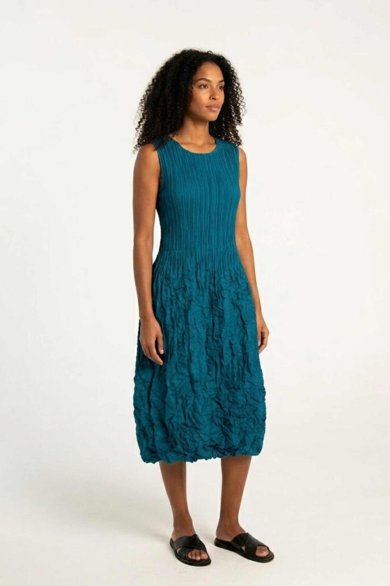 Sleeveless Smash Pocket Dress