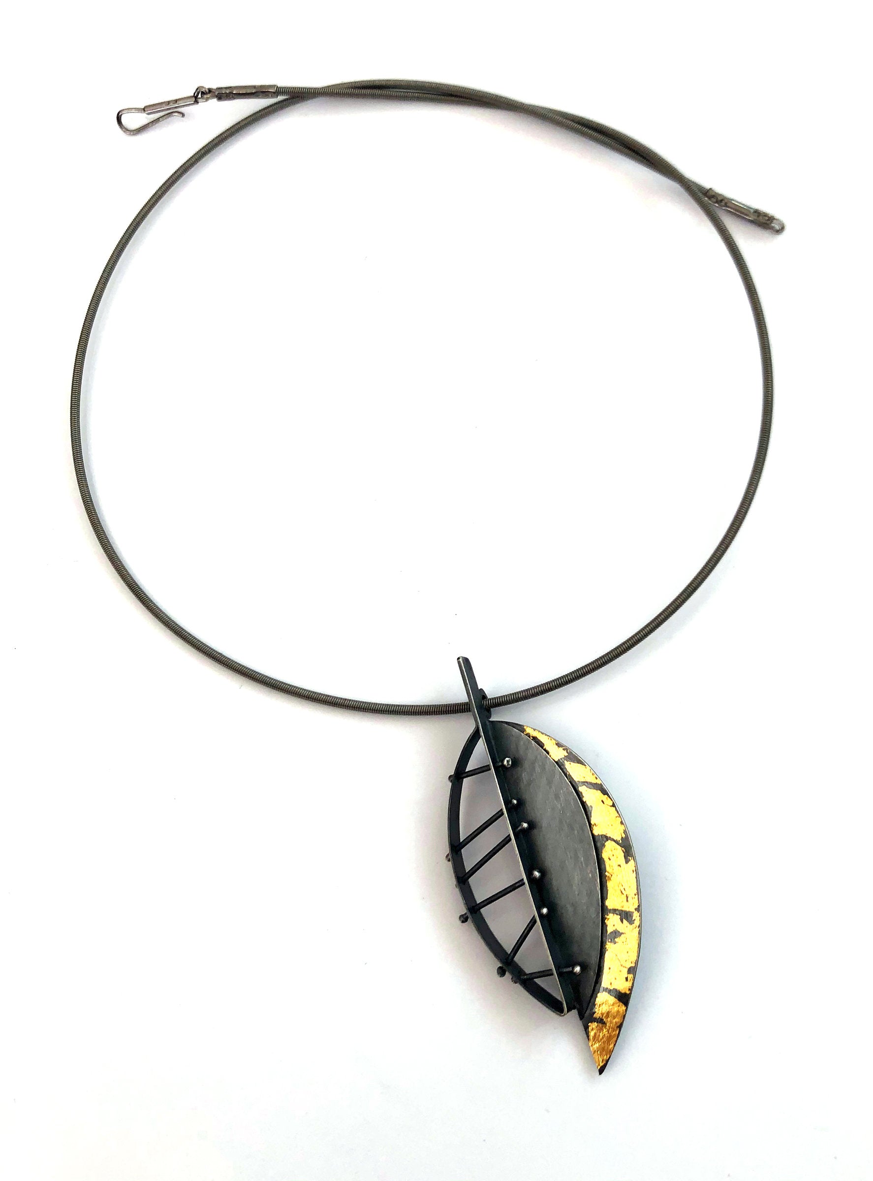 Solitary Leaf Necklace