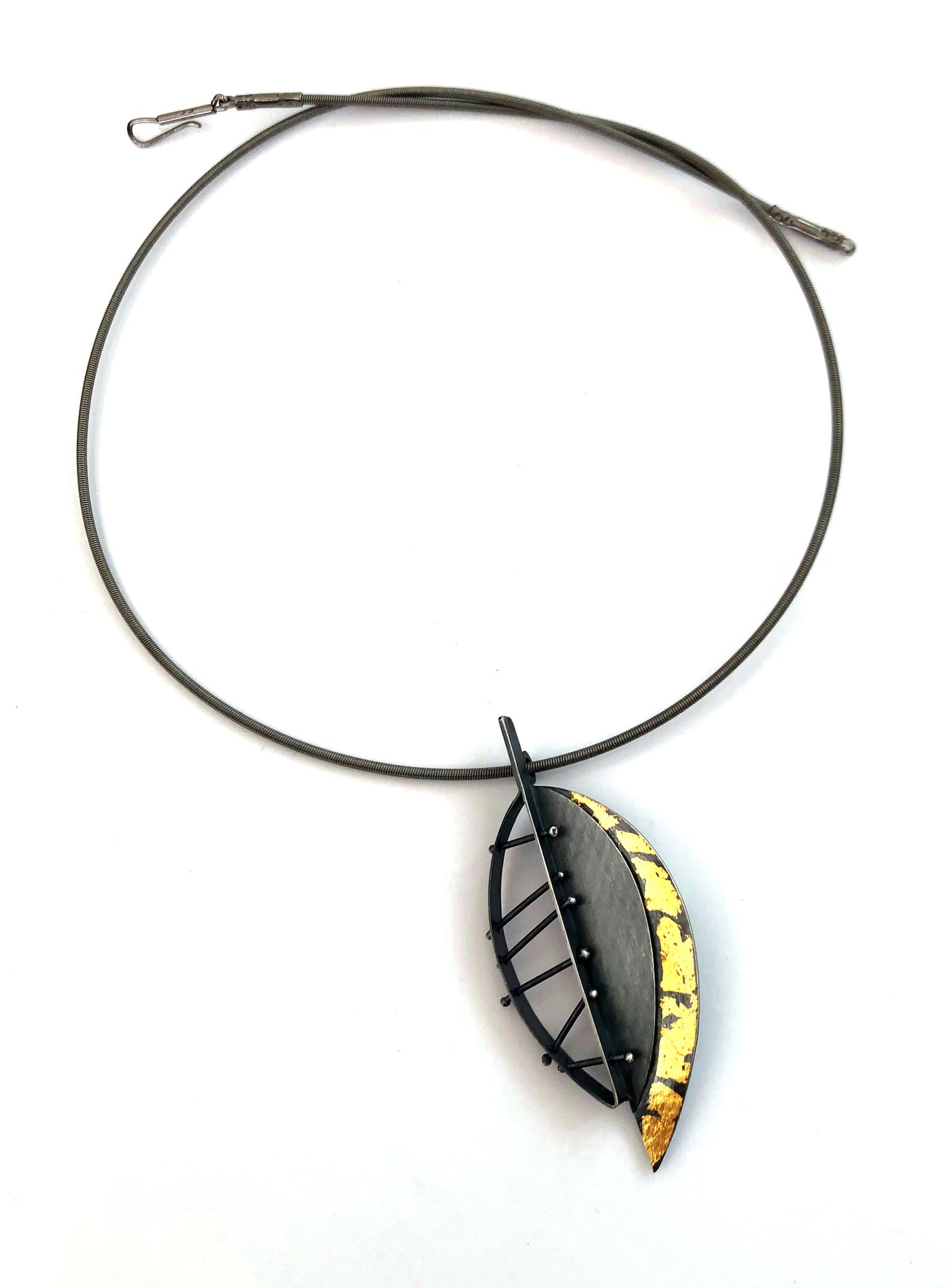 Solitary Leaf Necklace