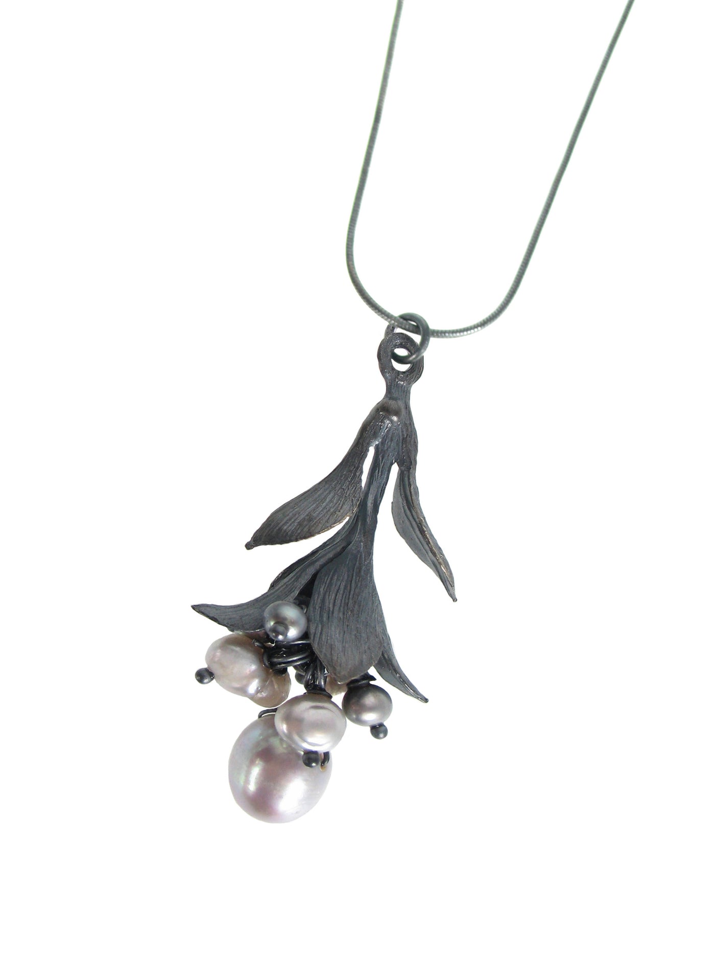 Oxidized Silver Leaf and Pearl Cluster Pendant Necklace