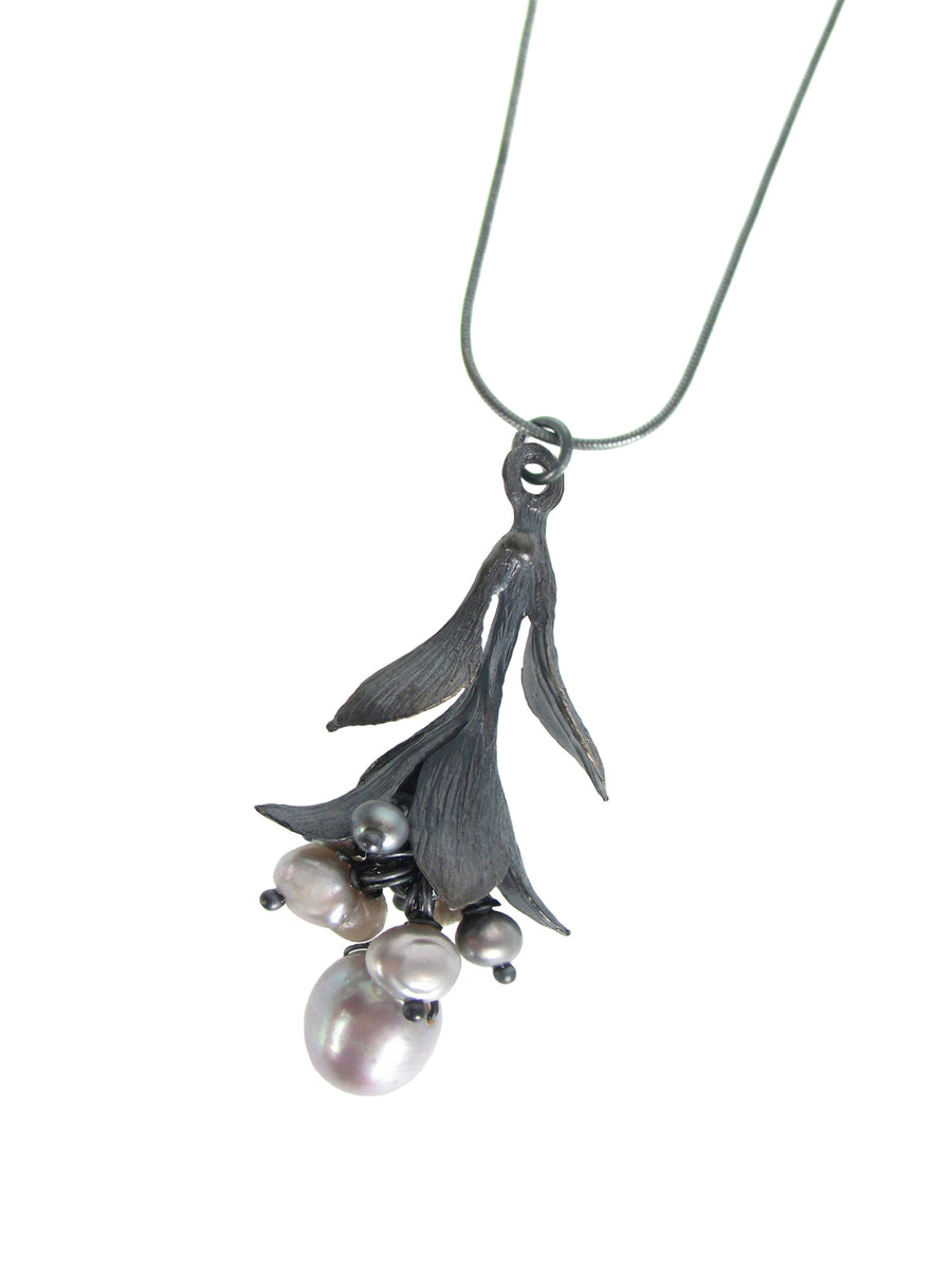 Oxidized Silver Leaf and Pearl Cluster Pendant Necklace