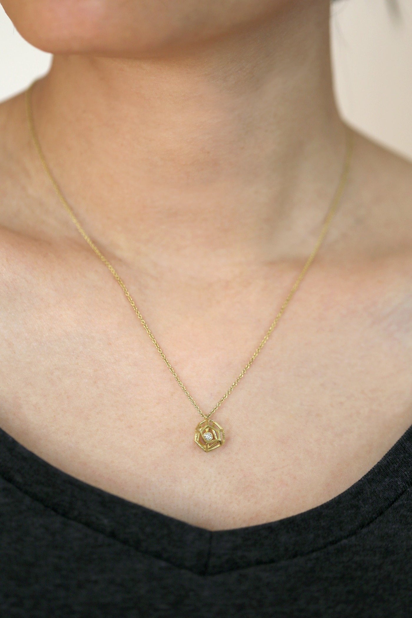 Wire Structure Rock Pendant