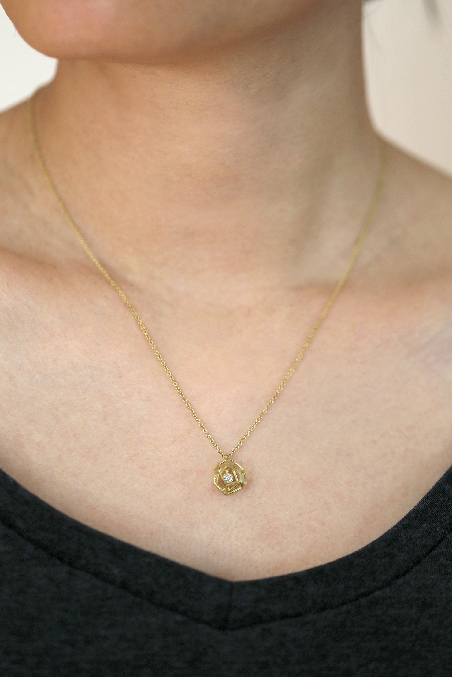 Wire Structure Rock Pendant