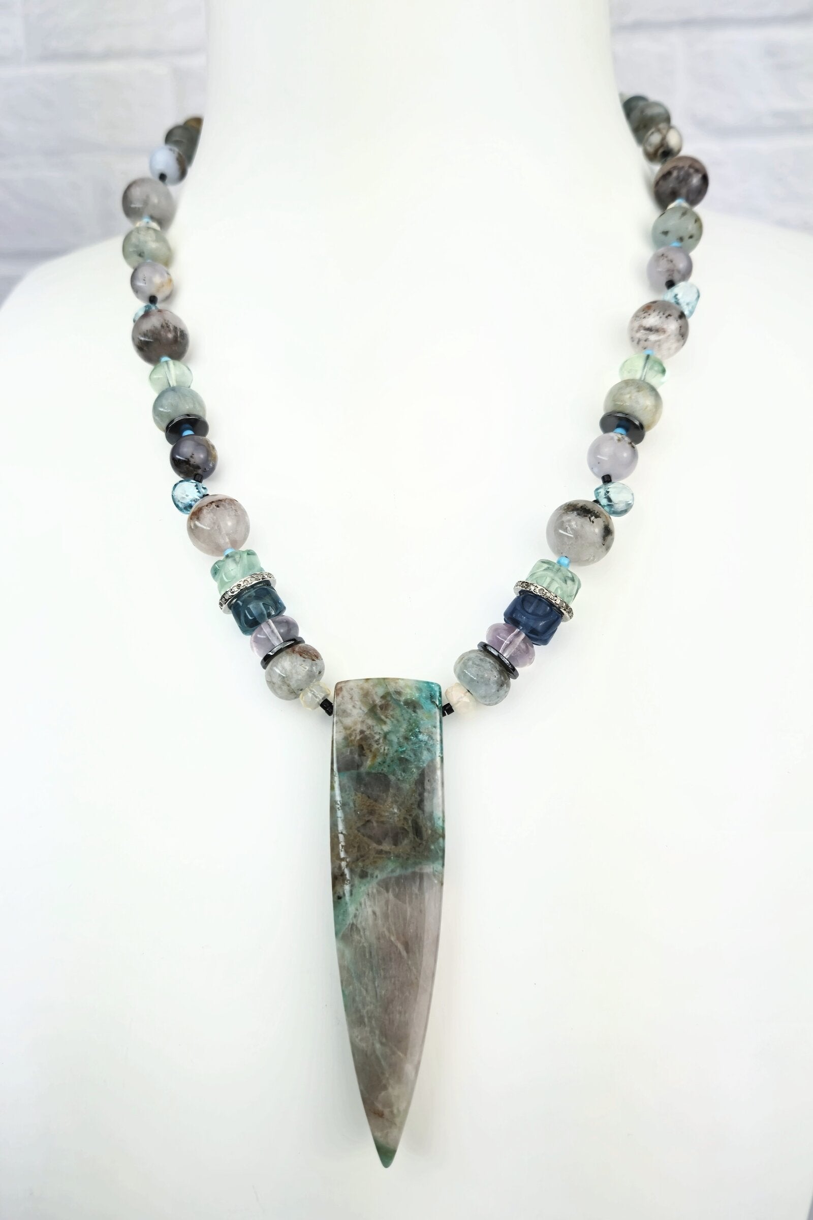 Laila Necklace
