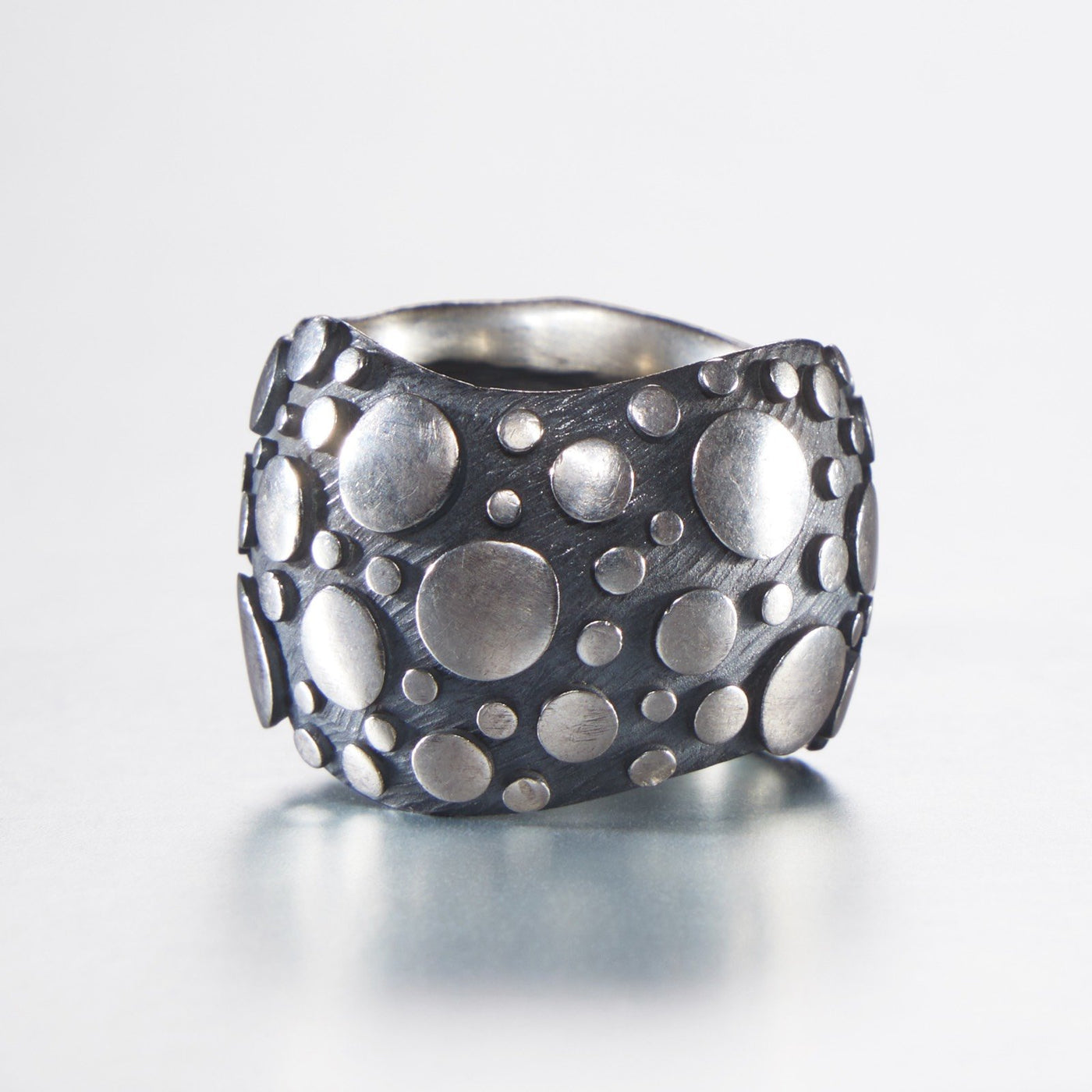 Wavy Disco Ring Wide