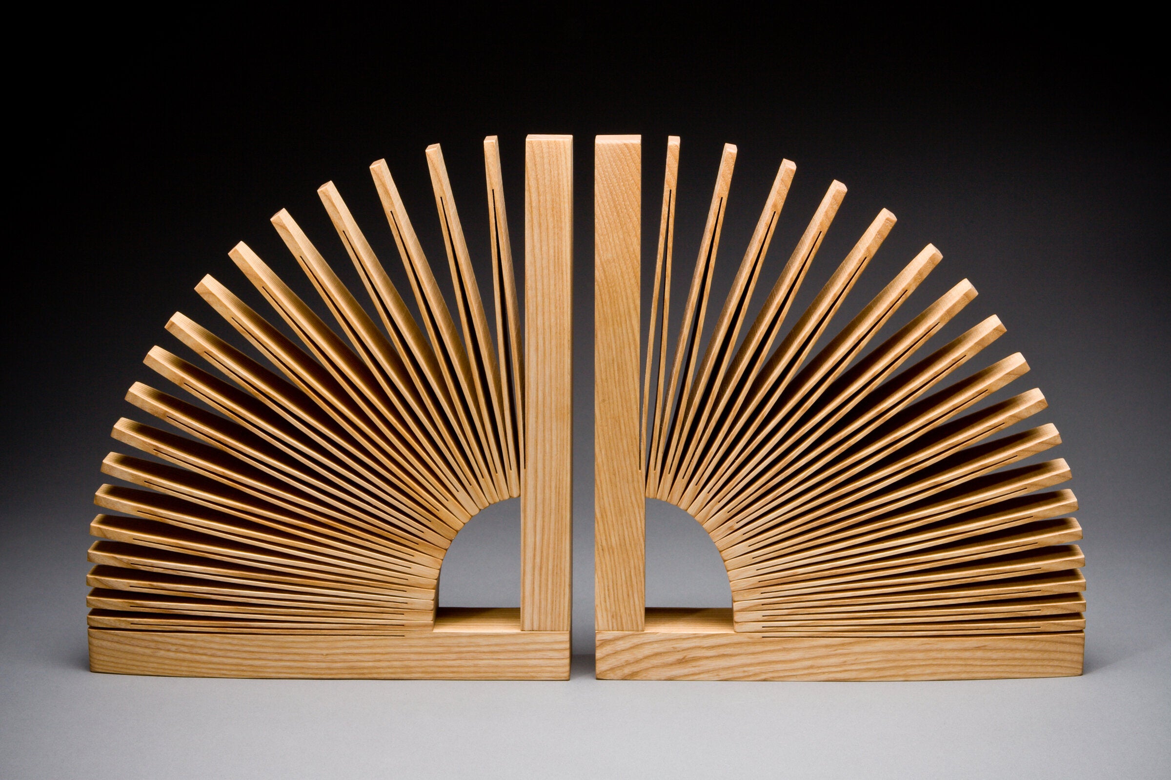 Abanico Bookend