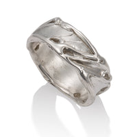 Sculpted Silver Band | Photo by Berlian Arts