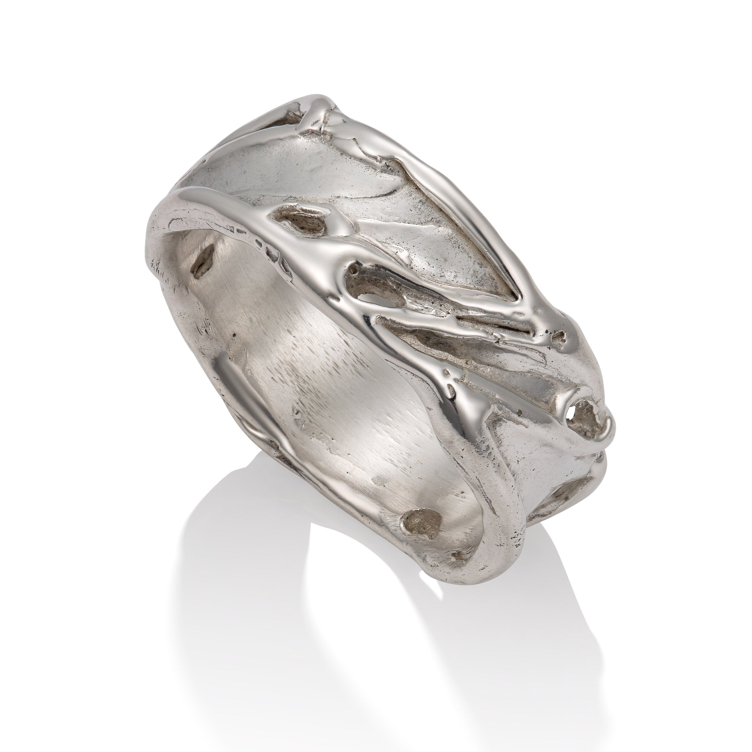 Sculpted Silver Band | Photo by Berlian Arts