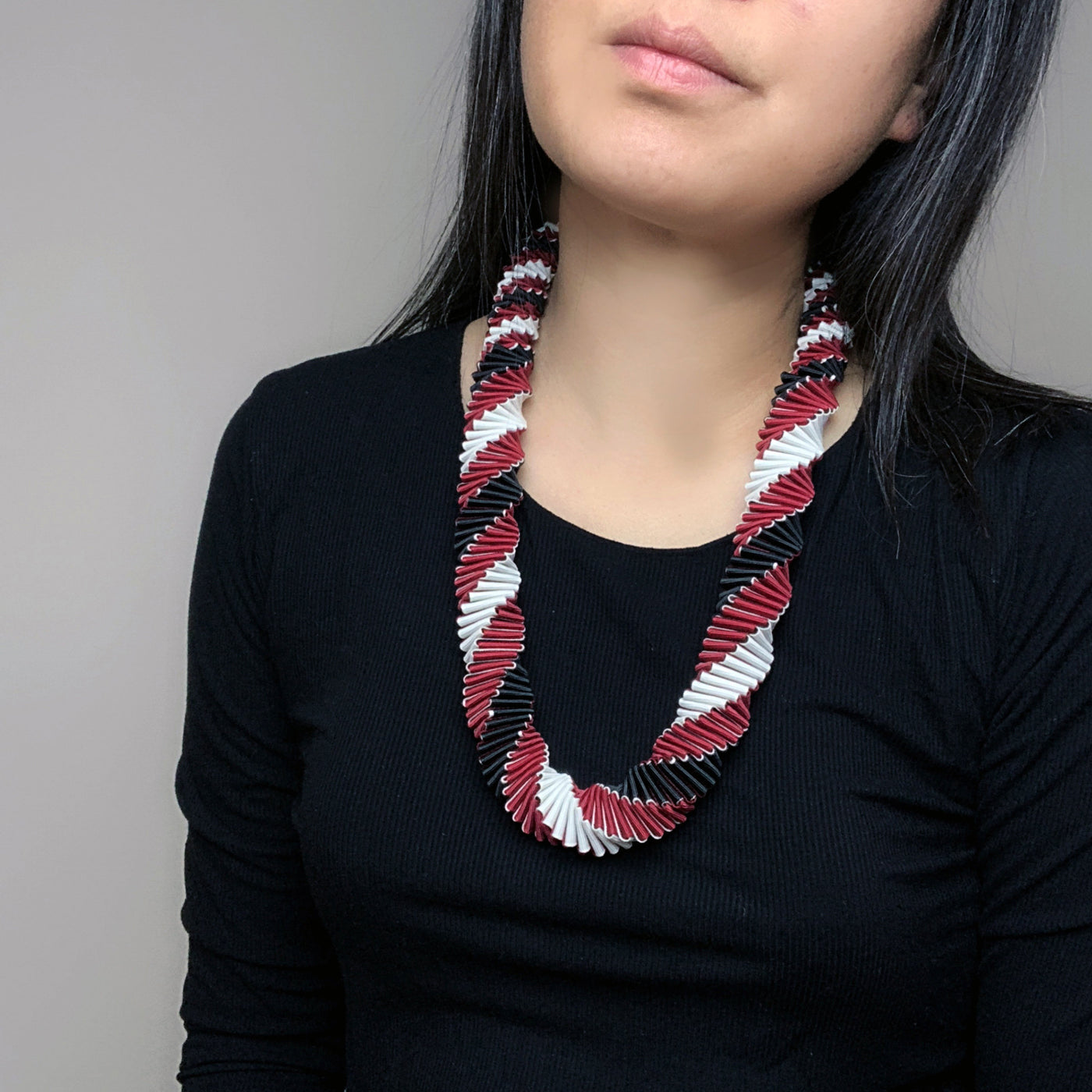 26"L, Red, White, & Black