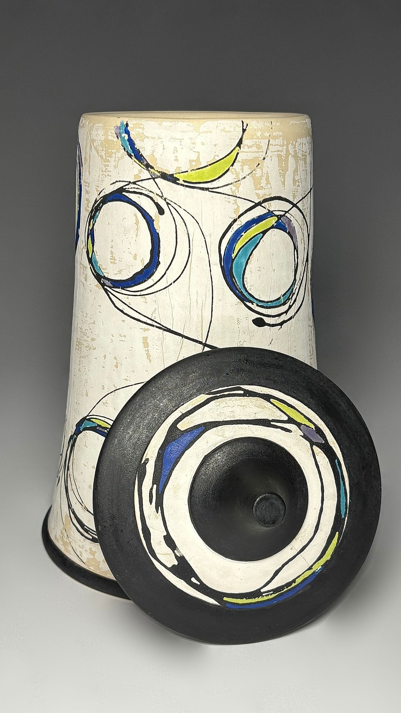 Neurographic Lidded Vessel