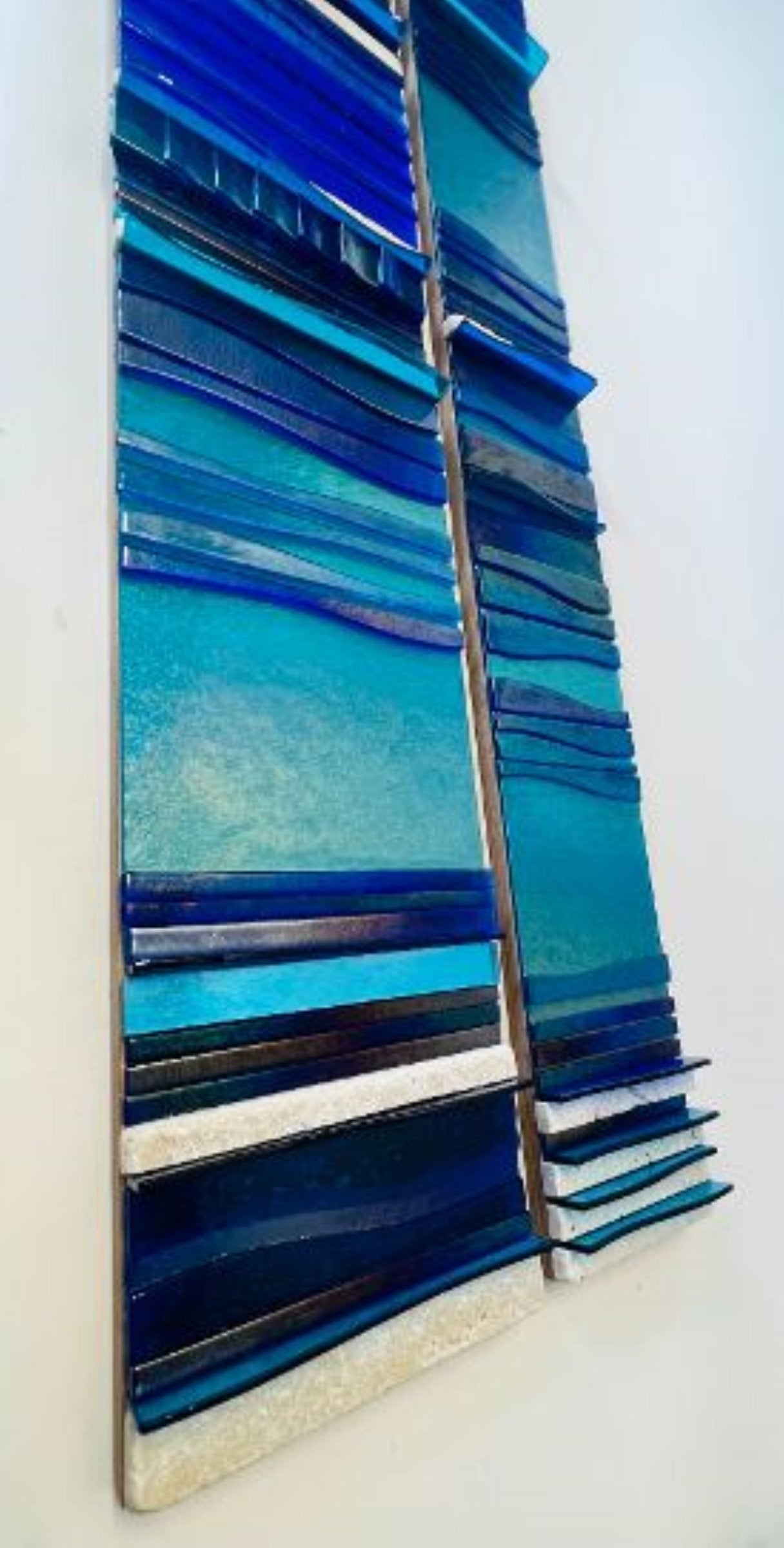 Detail Mosaic The Blues engagement IV and III, bottom.