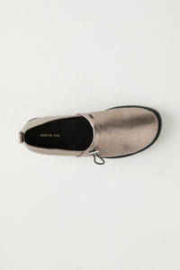 Aura Flat