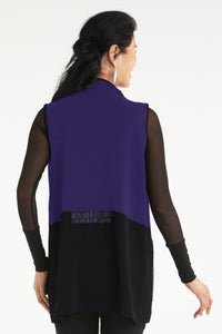 Plum/black, back view