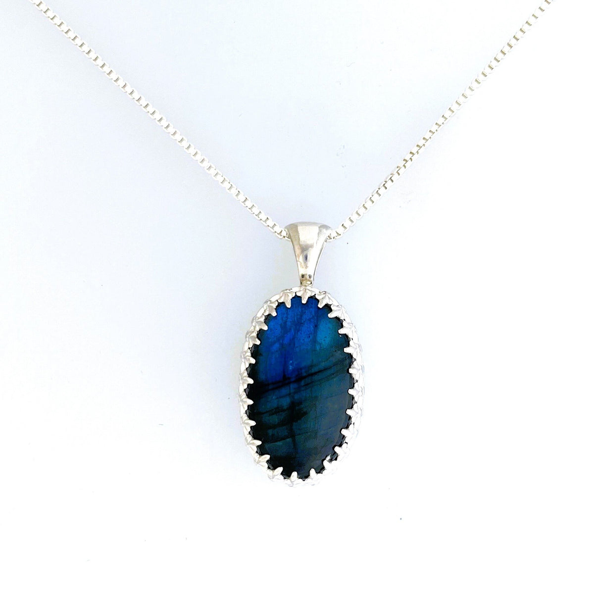 Labradorite Silver Crown Pendant