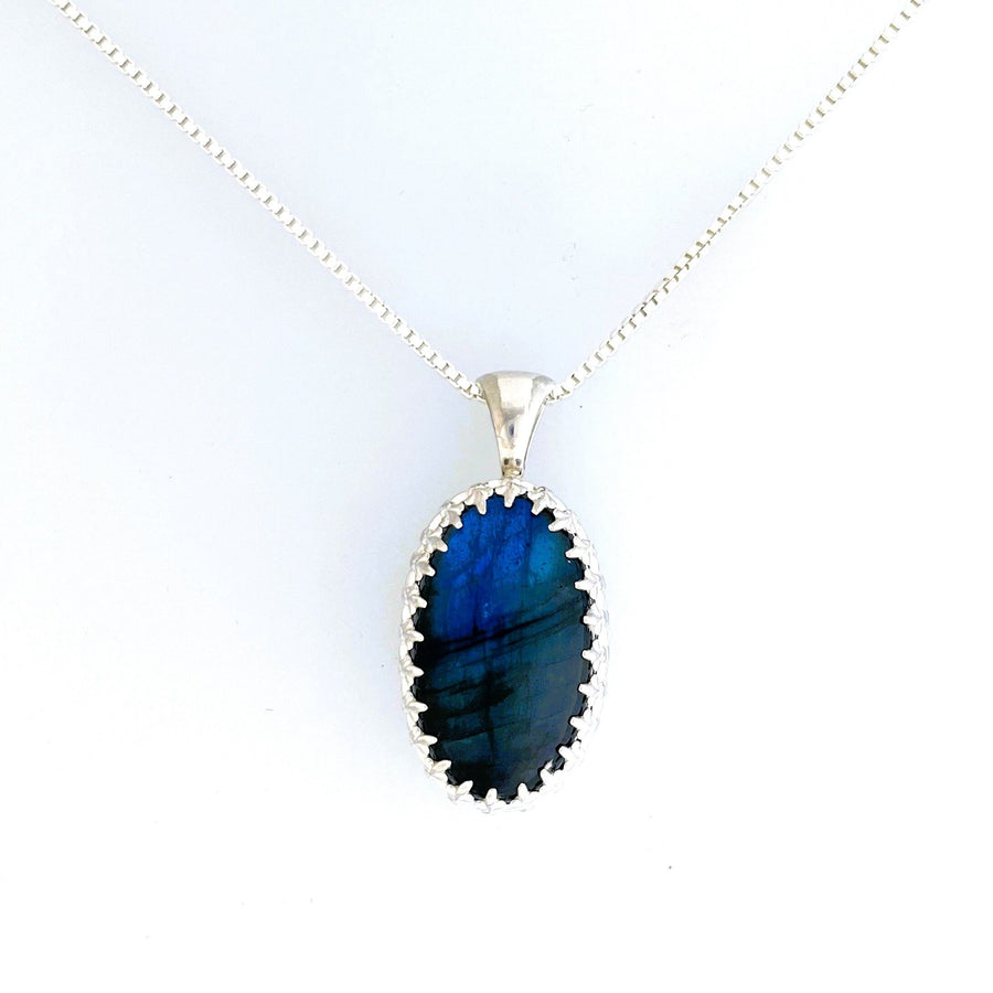 Labradorite Silver Crown Pendant