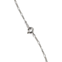 Tiny Gemstone Pendant clasp | Photo by Berlian Arts