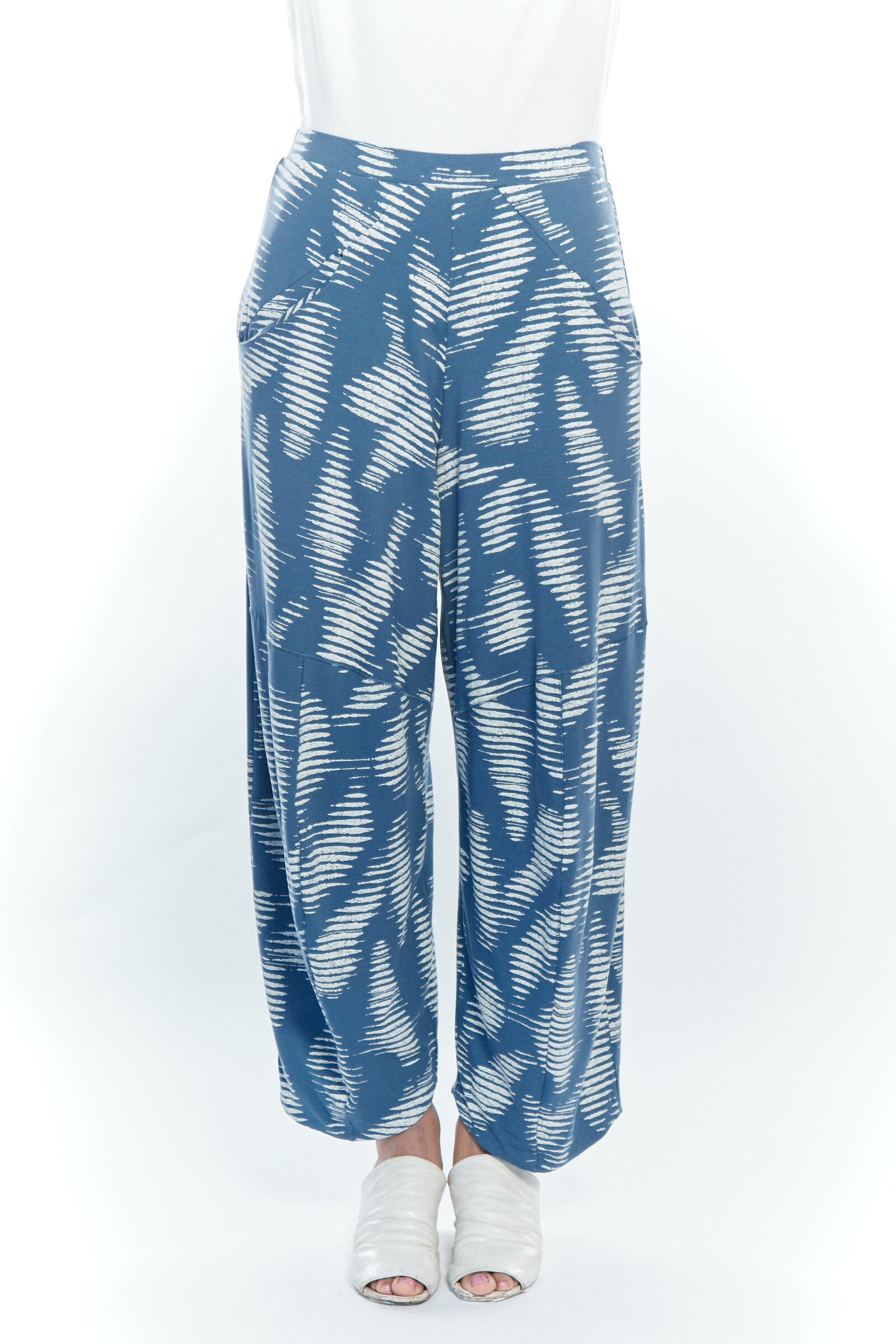 Azul Lotus Print