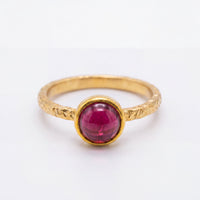 Magenta Spinel