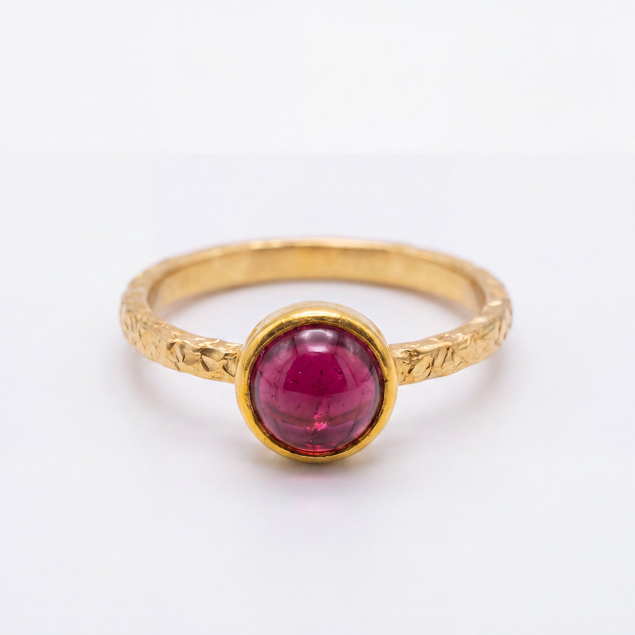 Magenta Spinel