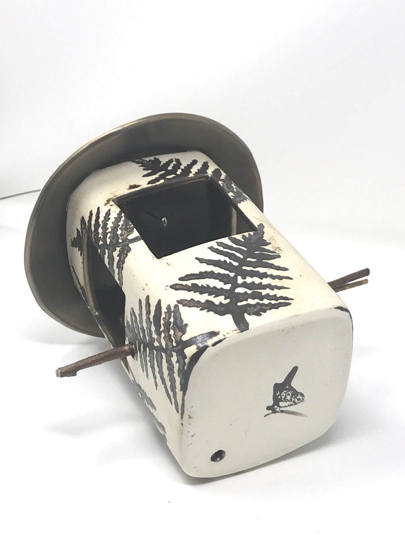 Fern Leaf Bird Feeder