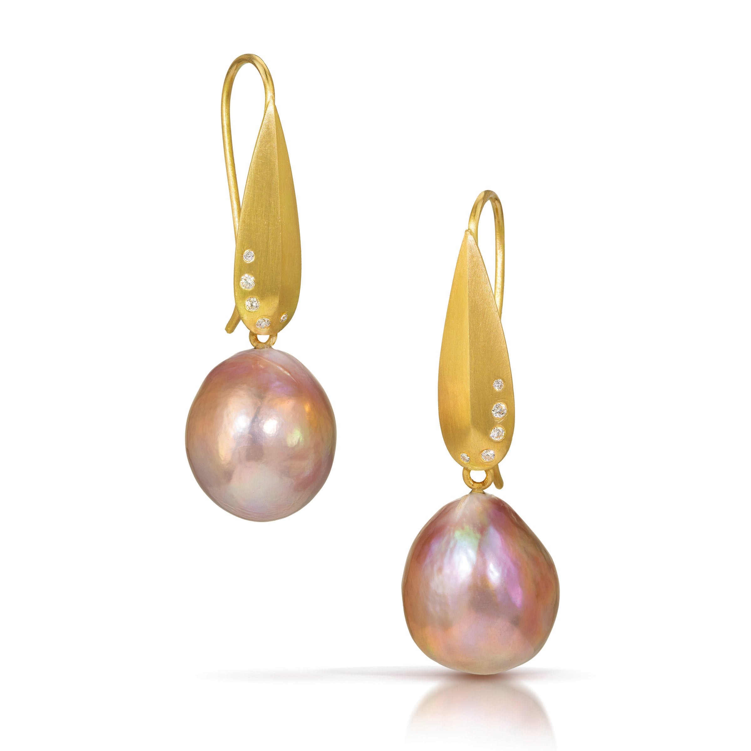 Soft Rose Pearl Pyrus Earrings
