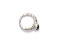 Scallop Ring with Australian Spinel