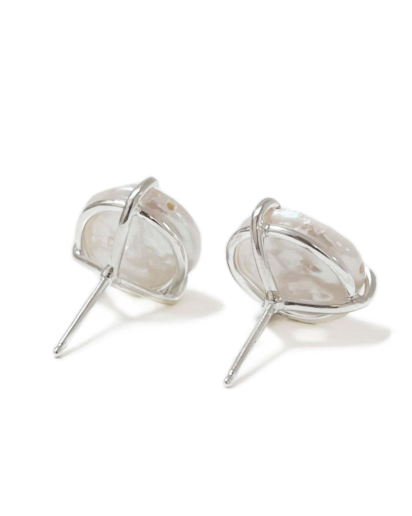 Lu Pearl Stud Earrings