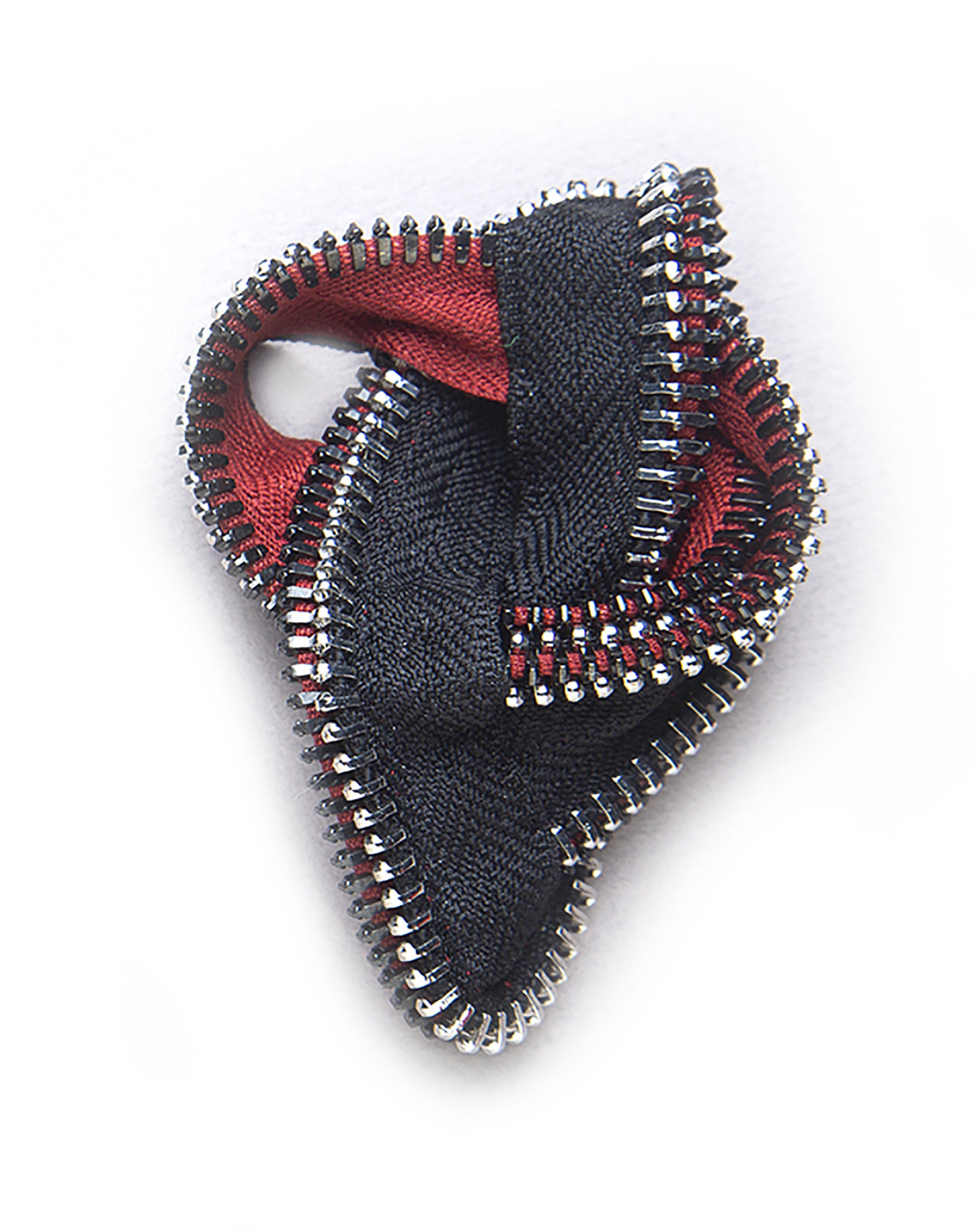 Zipper Knot Point Brooch