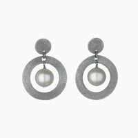 Carved Circle Pearl Earrings