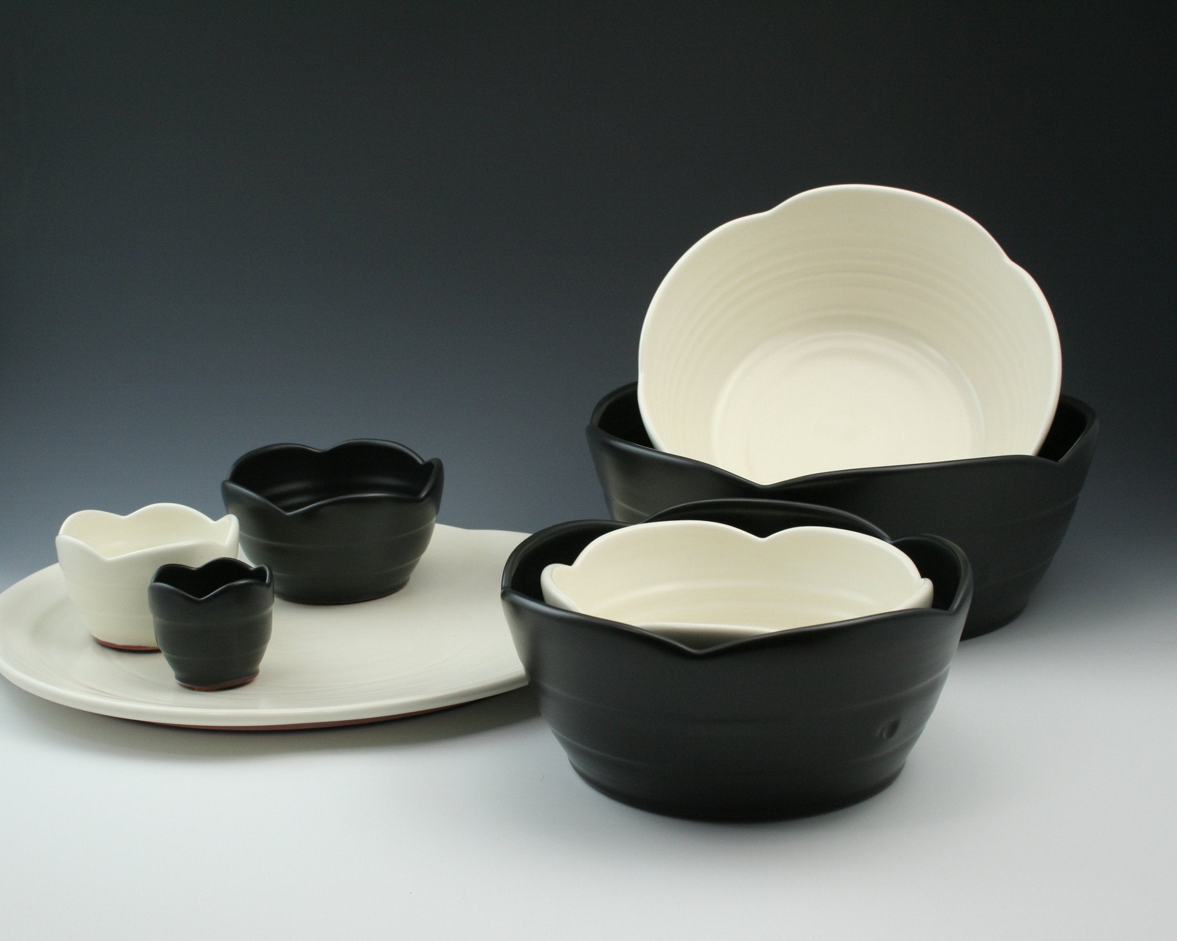 Tuxedo Nesting Bowl Set