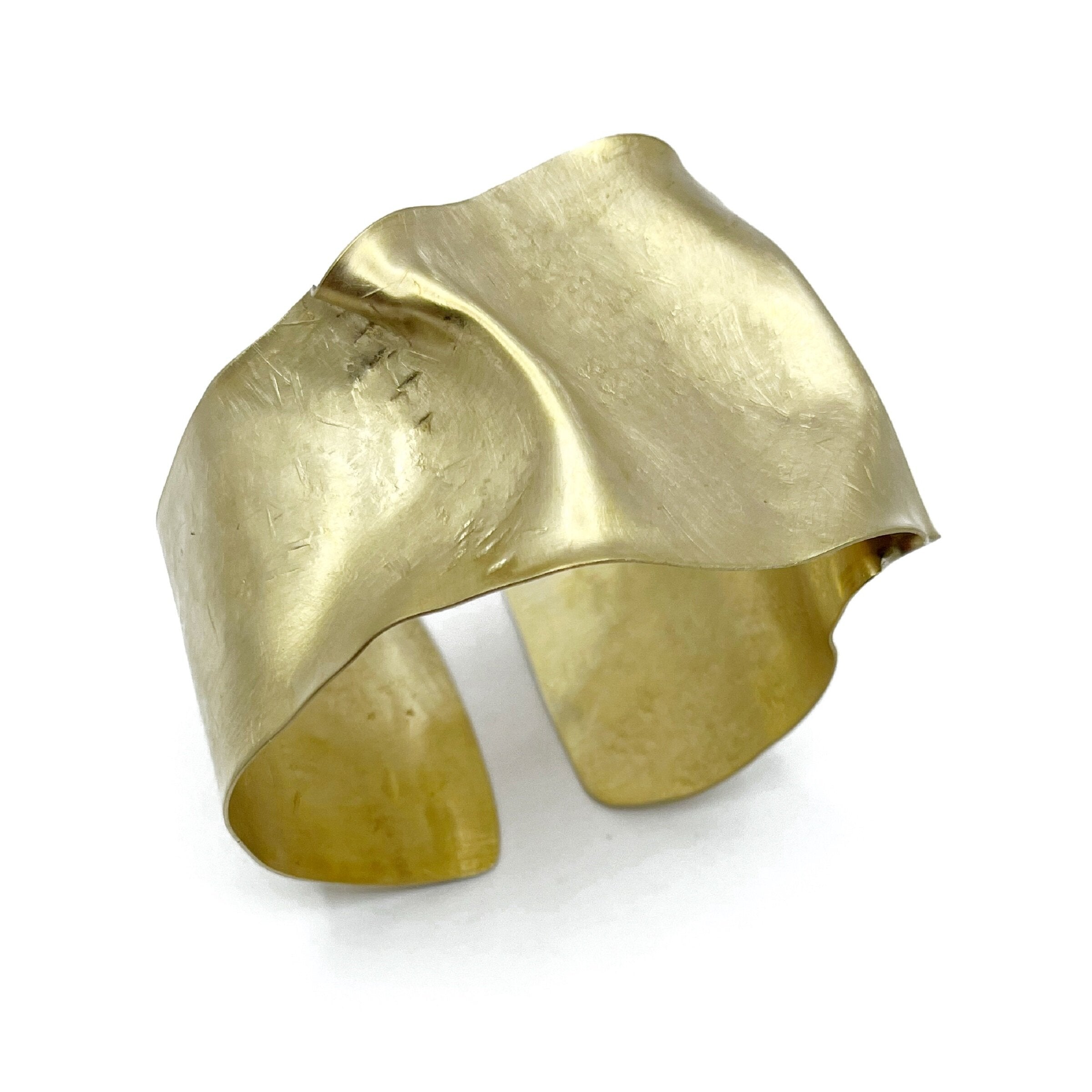 Wave Cuff No. 4844