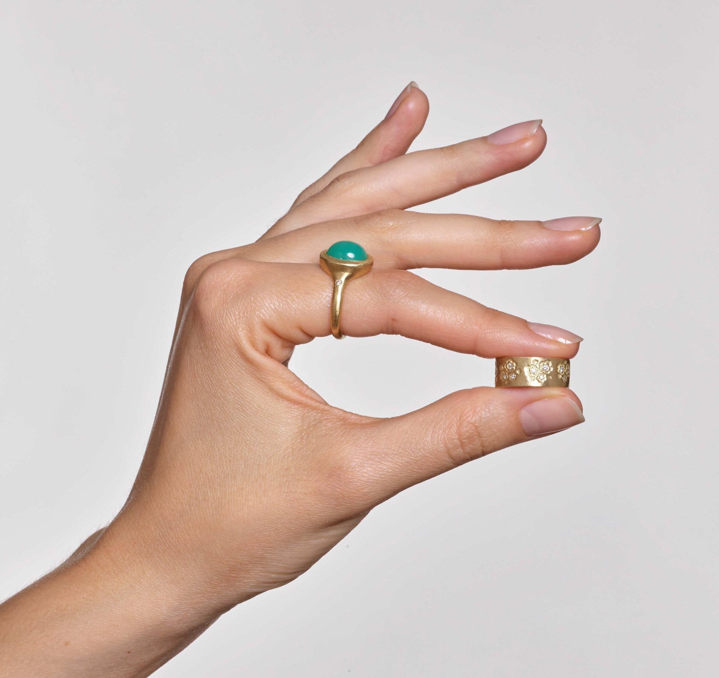 Flower Band - Editorial