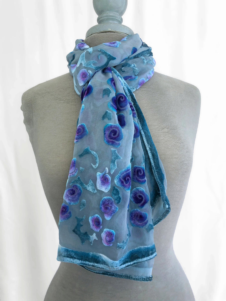 Burnout velvet purple Roses scarf