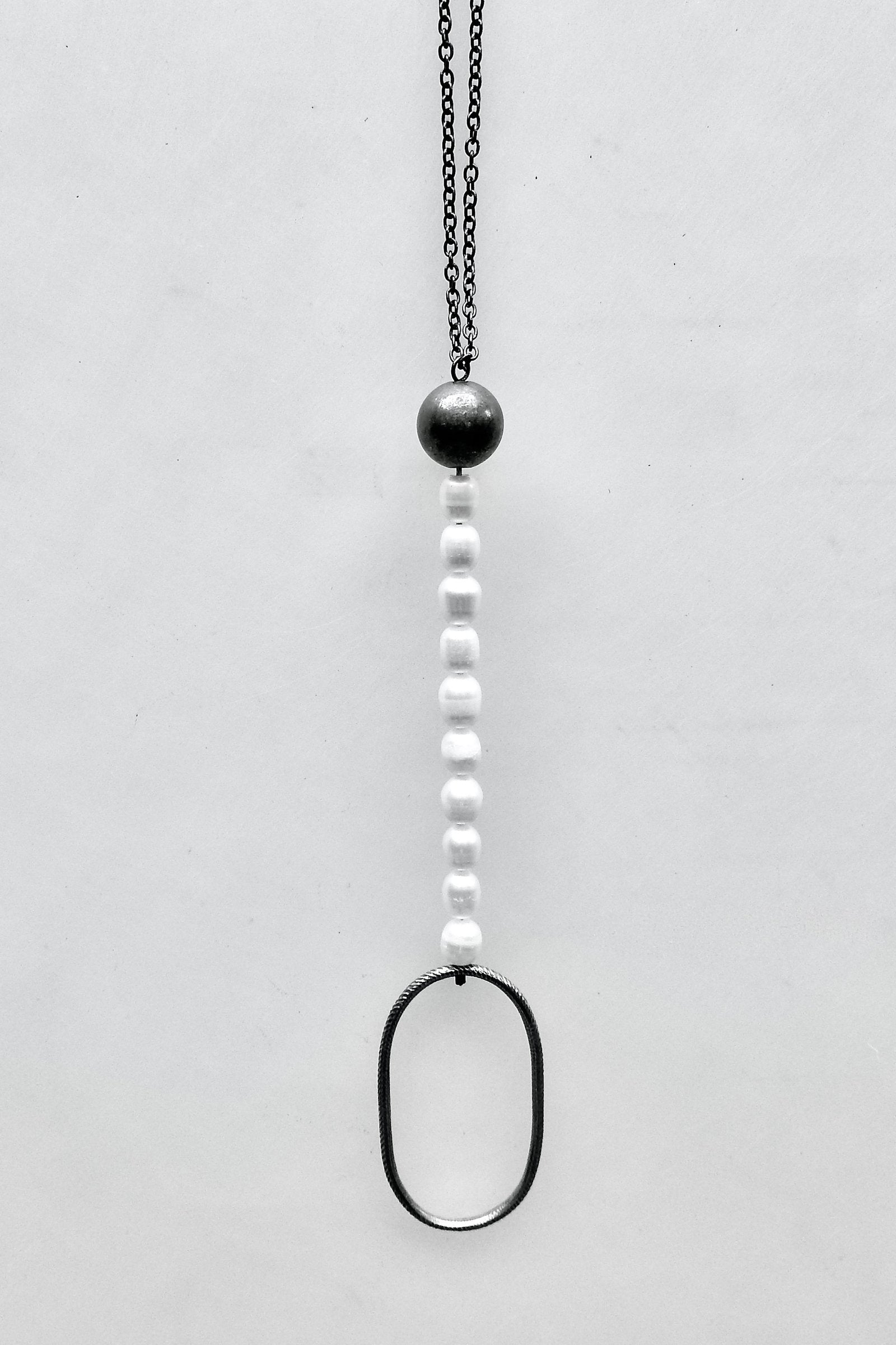 Silver and Pearls Necklace