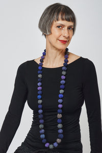 Small Nuts Long Necklace