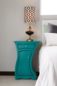 left-handed, turquoise stain