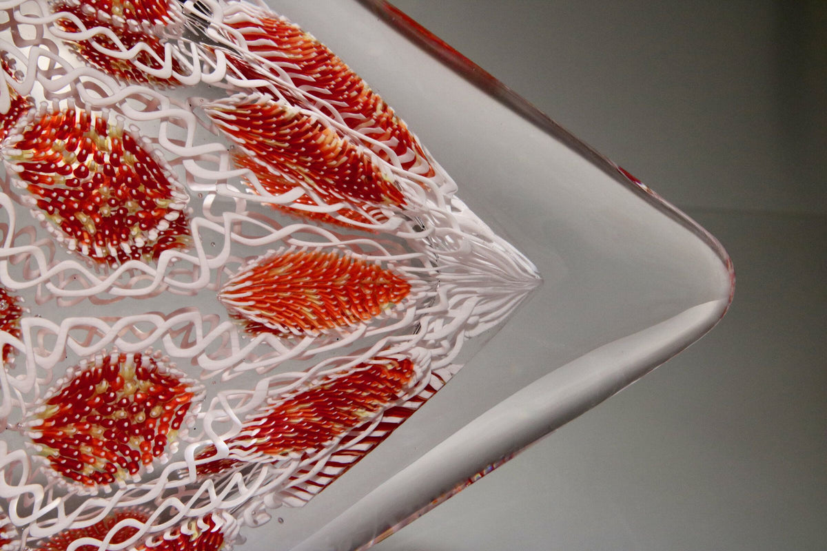Woven Crimson Piscine