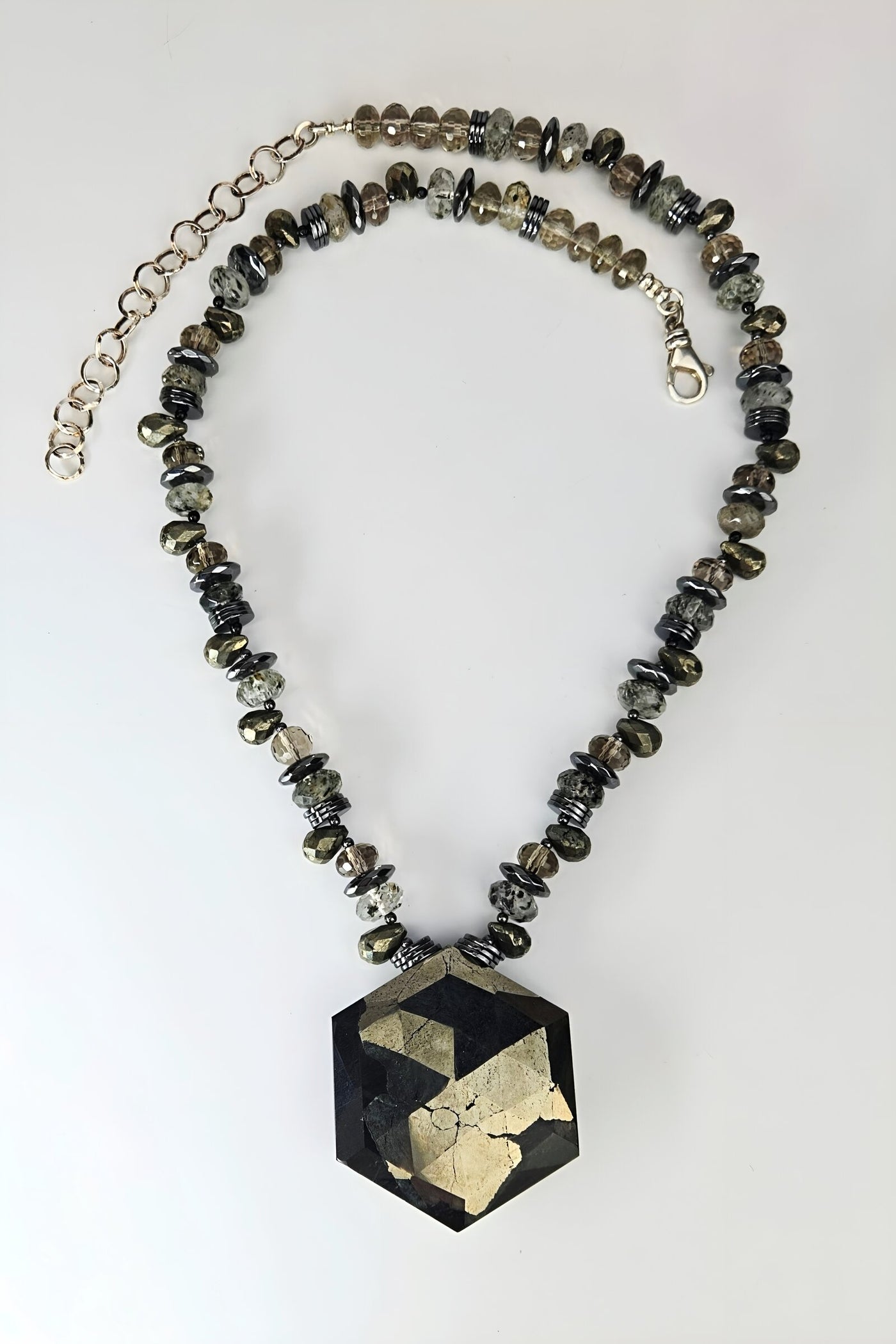 Palais Necklace