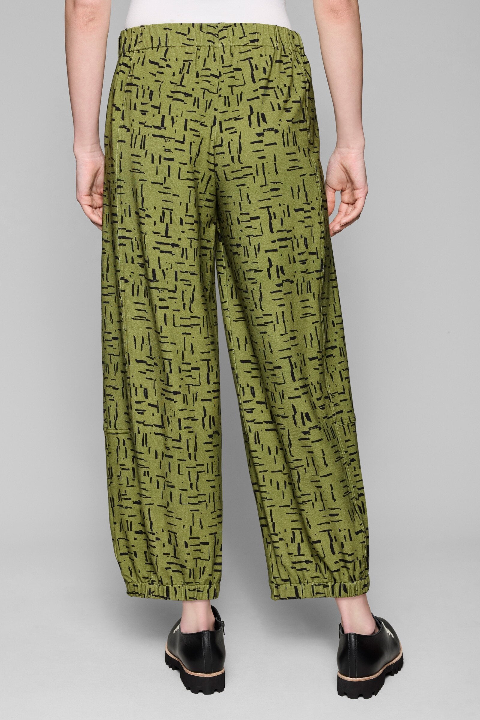Moss/Black Brushstrokes
