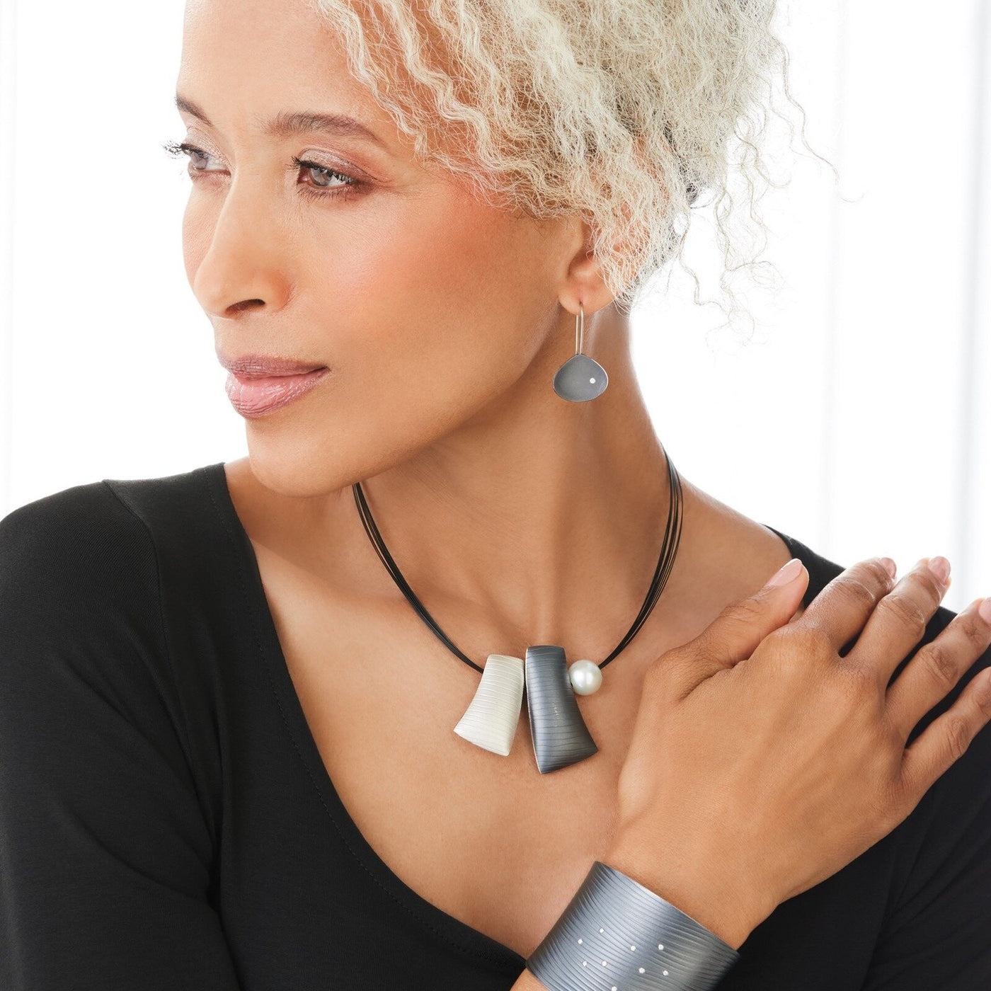 Diamond Kiss Earrings