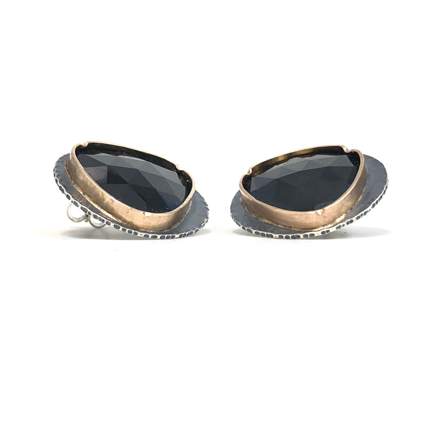 Arise Studs in Black Spinel